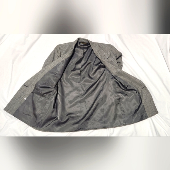 Women's Brooks Brothers Wool Blazer Size 2 - Picture 3 of 9